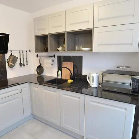 Komfortowe Mieszkanie W Centrum Miasta דירה *